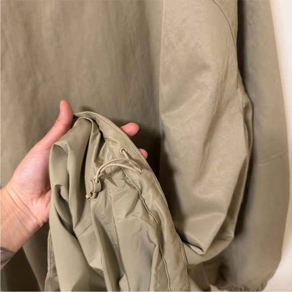 Lululemon Lightweight Oversized-Fit Coaches Jacket Compass Khaki Size XS LW4CDZS - Picture 13 of 15